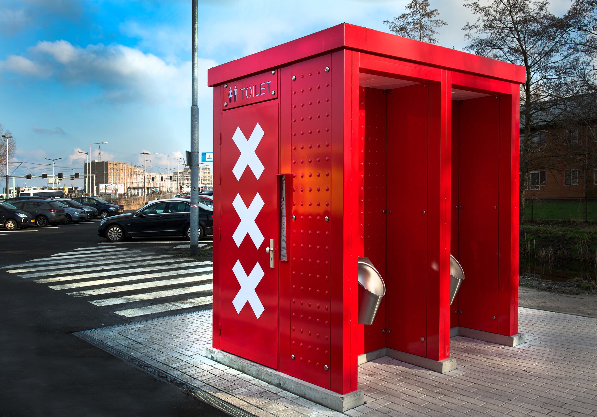 Уличные туалеты в Амстердаме