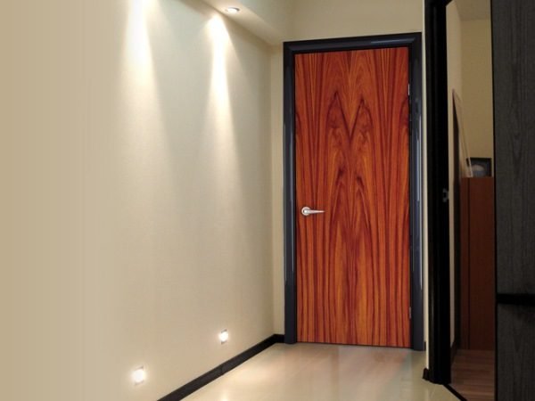 Дверь, облицованная панелью МДФ