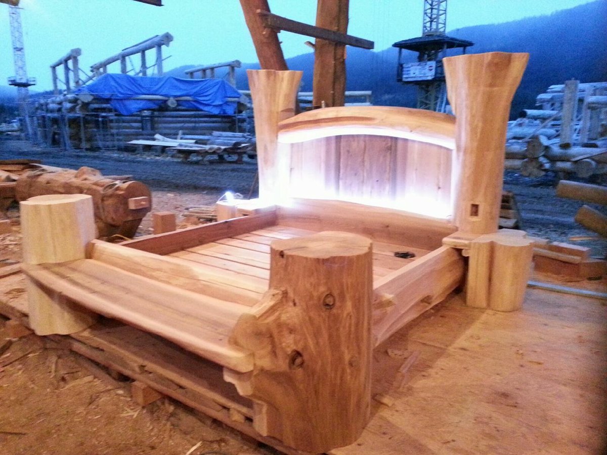 мебель из сруба дерева